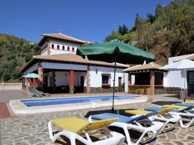 Villa Familienvilla mit Garten - Outdoor photo 6