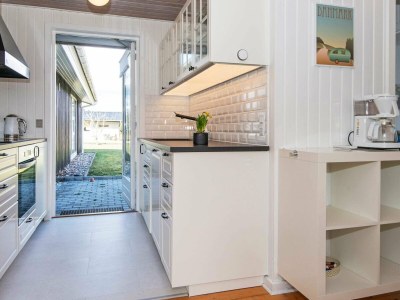Holiday house 8 person holiday home in Ebeltoft-By Traum - Outdoor photo 2
