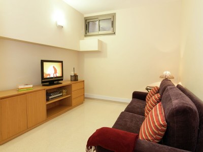 Villa Belvilla by OYO Vibrant Villa with Swimming Pool - Features photo 9