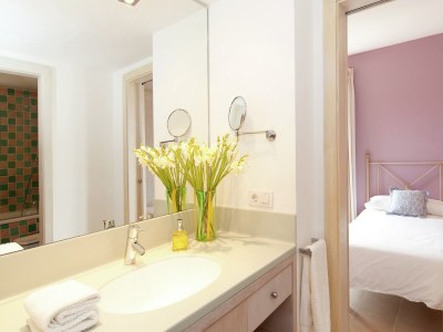 Villa Belvilla by OYO Vibrant Villa with Swimming Pool - Features photo 15