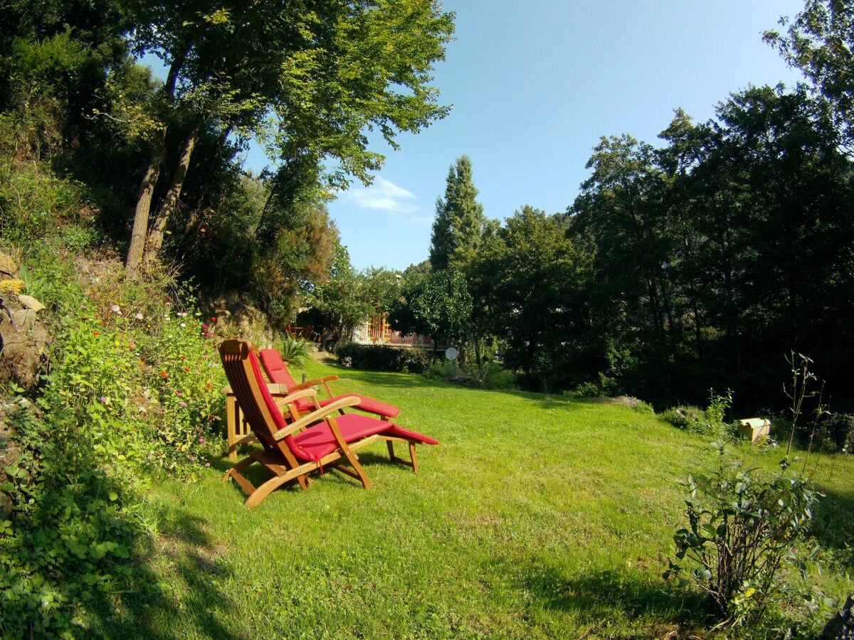Holiday apartment Restored old mill beside the river - Outdoor photo 3