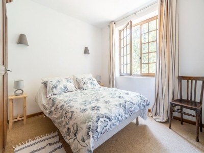 Holiday house Holiday Home in Montclus near river - Features photo 16