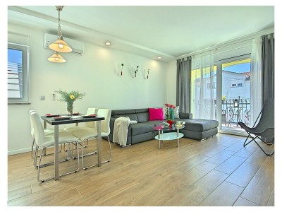 Holiday apartment Villa Luka Apartment Gray mit Pool - Features photo 25