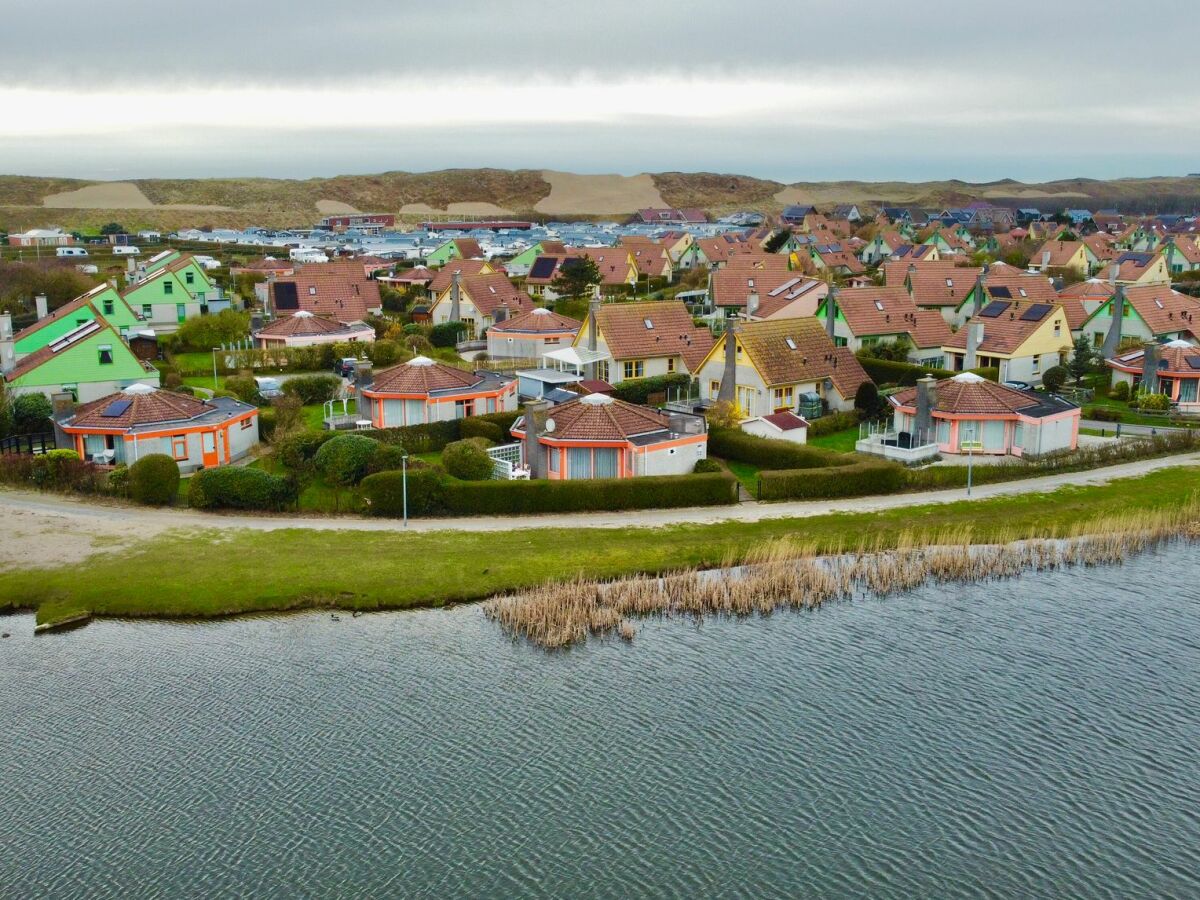 Bungalow Zeester 218 in Strandslag park - Outdoor photo 4