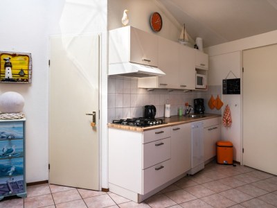 Bungalow Zeester 218 in Strandslag park - Outdoor photo 8