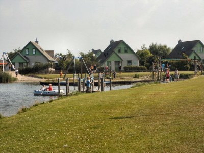 Bungalow Zeester 218 in Strandslag park - Environment photo 19