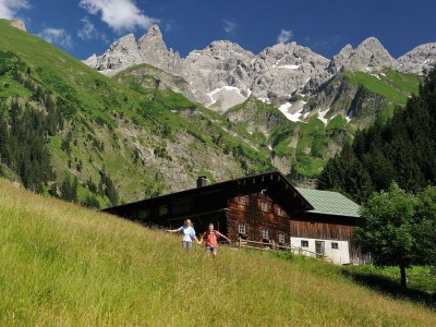 Holiday apartment Sonnenheim three-room - Environment photo 17