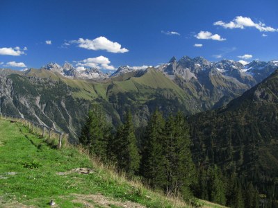 Holiday apartment Sonnenheim three-room - Environment photo 24