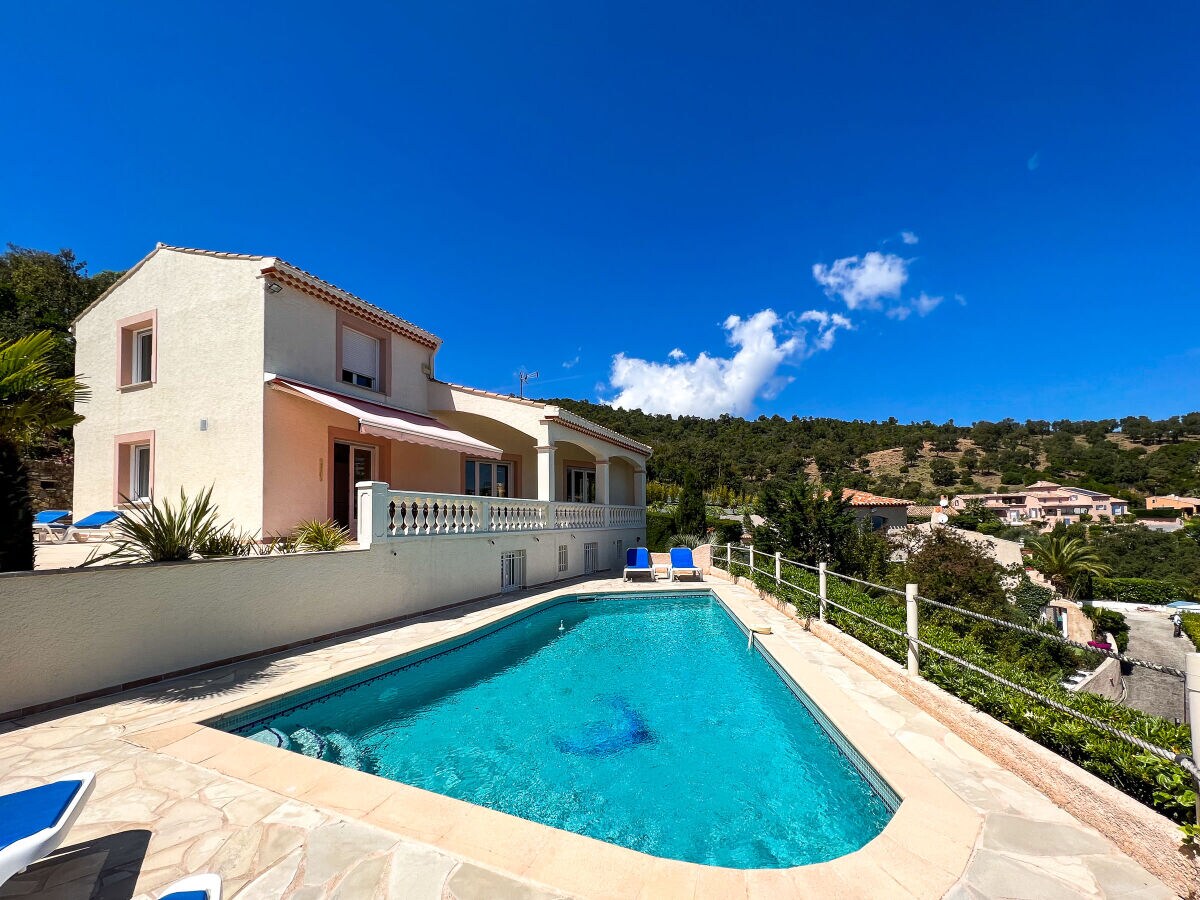 Villa - No title - - Outdoor photo 3