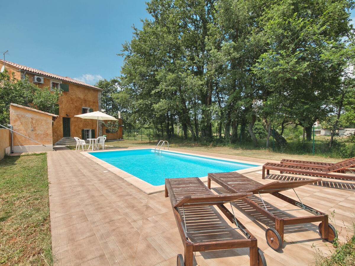Villa Postaja - Outdoor photo 2