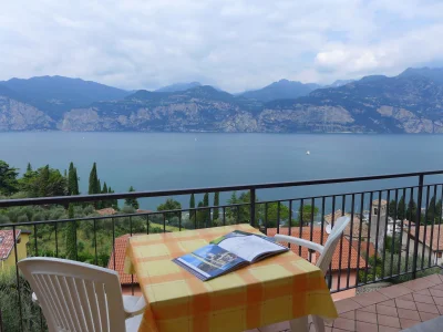 Holiday apartment Balkon Seeblick in Malcesine - Holiday apartment