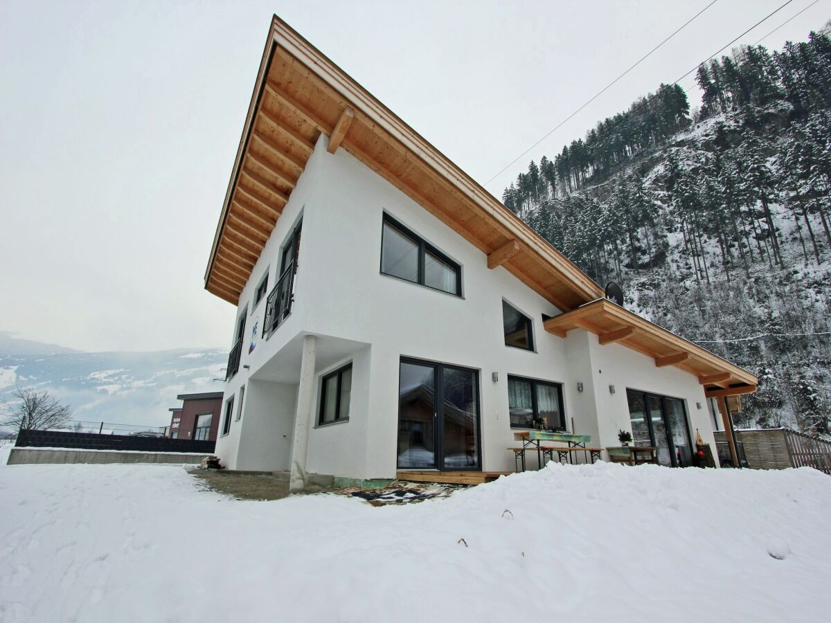 Holiday house Ferienhaus Zell am Ziller Skilift - Outdoor photo 3