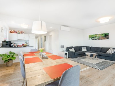 Holiday apartment Pellenzblick - Outdoor photo 7