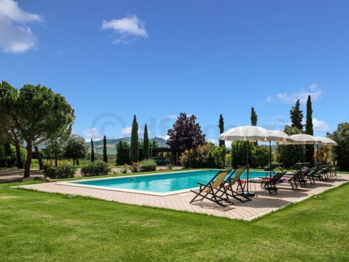 Holiday house Holiday house with private pool - Outdoor photo 3