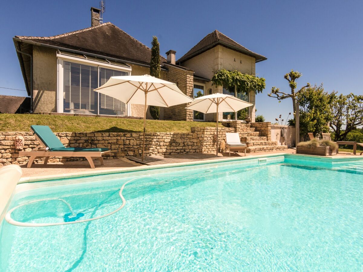 Villa Villa mit Pool in Corrèze