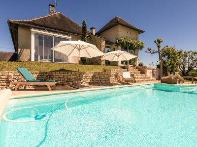 Villa Villa mit Pool in Corrèze in Saint-Solve - Villa