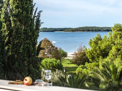 Holiday apartment Maslina A - Outdoor photo 5