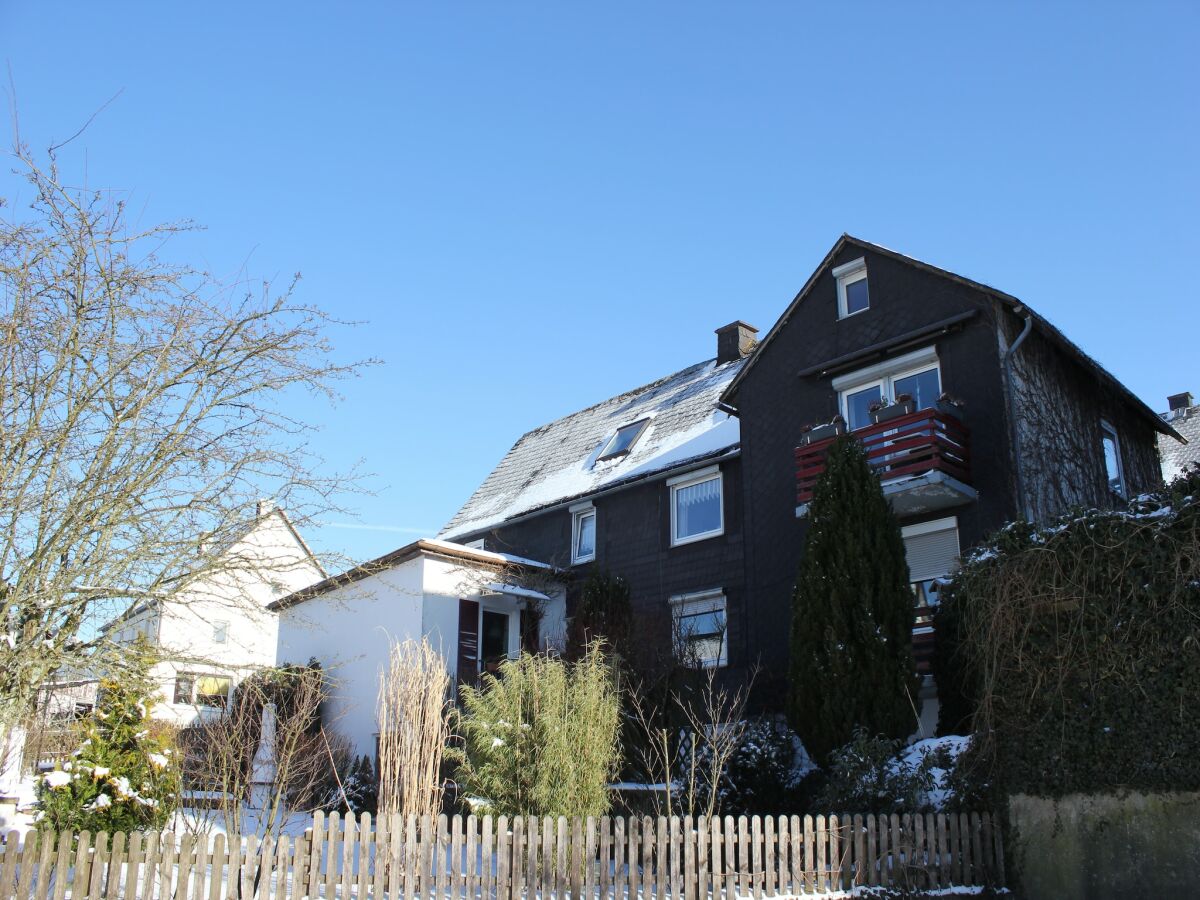 Apartment Modernes Appartement in Usseln mit Terrasse