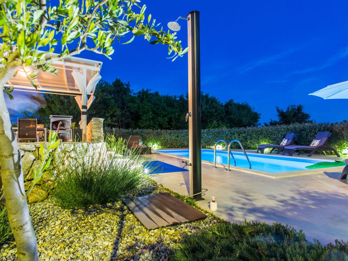 Villa West Wing with beautiful heated pool - Outdoor photo 3