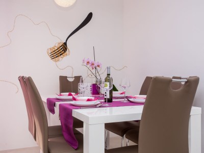 Villa West Wing with beautiful heated pool - Outdoor photo 9