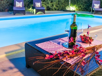 Villa West Wing with beautiful heated pool - Outdoor photo 10