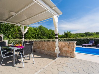Villa West Wing with beautiful heated pool - Outdoor photo 11