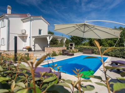 Villa West Wing with beautiful heated pool - Outdoor photo 15