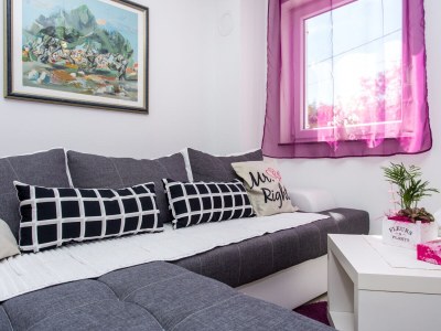 Villa West Wing with beautiful heated pool - Features photo 27