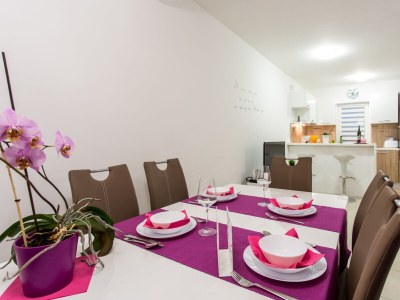 Villa West Wing with beautiful heated pool - Features photo 37