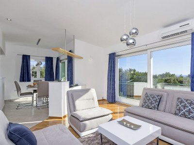 Holiday house Sergio mit Pool und Meerblick - Features photo 17