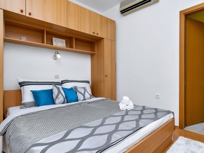 Holiday house Sergio mit Pool und Meerblick - Features photo 30