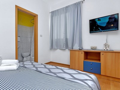 Holiday house Sergio mit Pool und Meerblick - Features photo 31