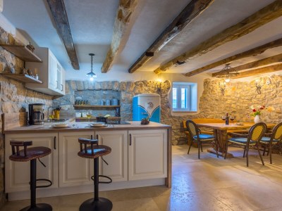 Holiday apartment Rustic with private pool - Features photo 13