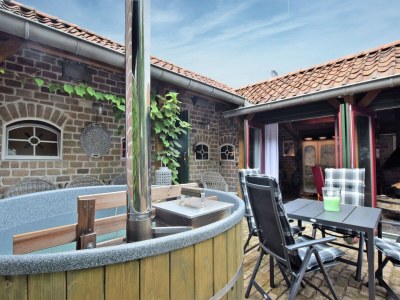 Holiday house Cottage near Bourtange with Hot Tub - Outdoor photo 3