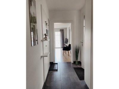 Apartment with lake view - Features photo 15