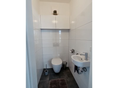 Apartment with lake view - Features photo 16