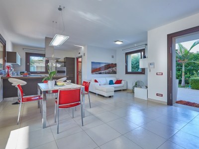 Villa Flora with pool and sea view - Features photo 13