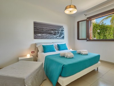 Villa Flora with pool and sea view - Features photo 17