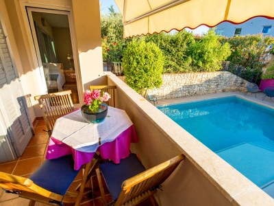 Holiday house Lidija with pool - Outdoor photo 6