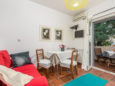 Holiday house Lidija with pool - Features photo 14