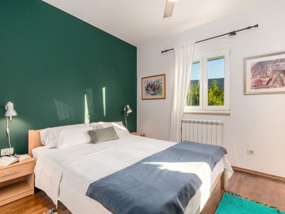 Holiday house Lidija with pool - Features photo 18