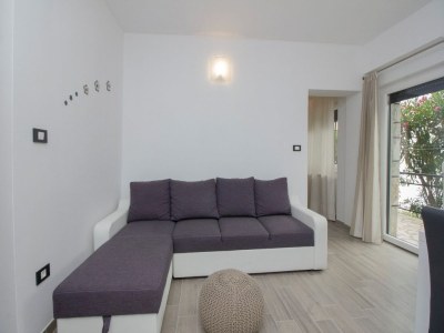 Holiday apartment With sea view 100 m from the sea - Features photo 9