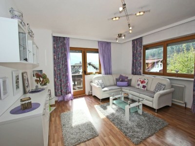 Apartment Apartment in Stumm near Ski Slopes - Features photo 7