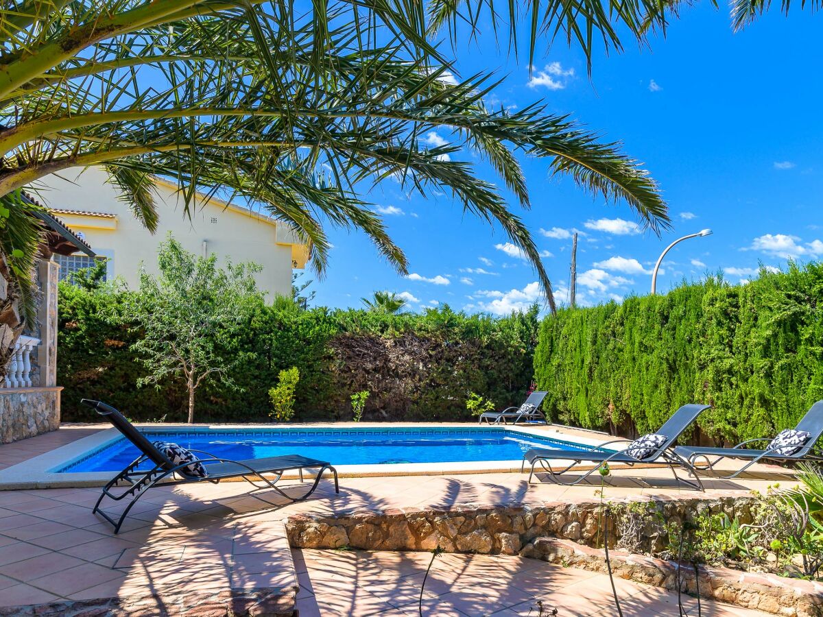 Holiday house Casa Foca - Familienfreundliches Ferienhaus in ruhiger Lage mit spektakulärem Meerblick und gemütlichem Poolbereich in Bahia Azul - Outdoor photo 2