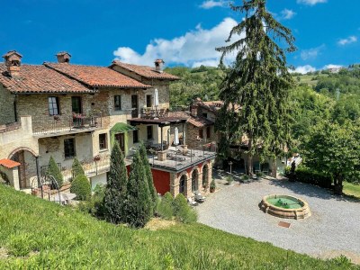 Cottage Holiday Home in Langhe with Pool and Terrace in Ciglie - Cottage
