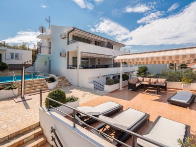 Villa Villa Silvio in Seget Vranjica - Villa