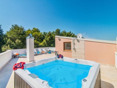 Villa - No title - - Outdoor photo 10