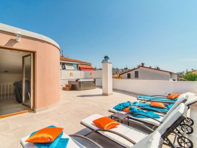 Villa - No title - - Outdoor photo 11