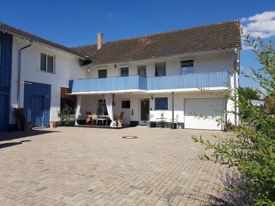 Holiday apartment Altes Weingut - Outdoor photo 2