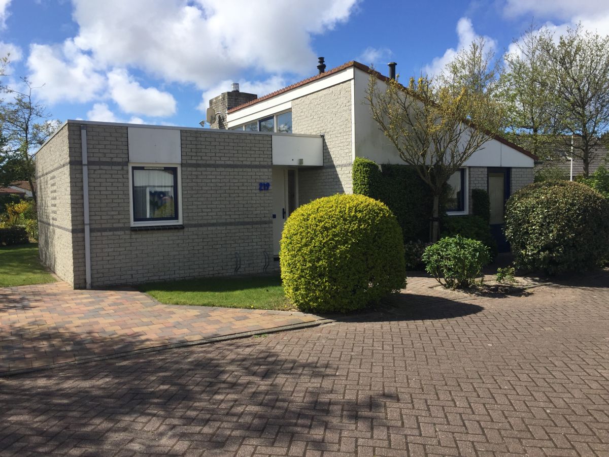 Holiday house Strandkoje Julianadorp - Outdoor photo 2